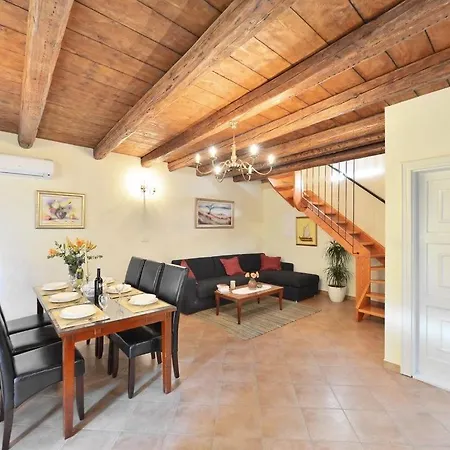 Nyaraló Villa Omis *