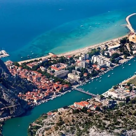 Villa Omis Дом отдыха