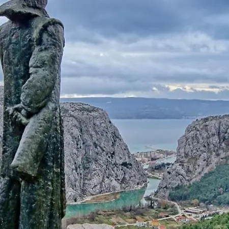 Holiday home Villa Omis *