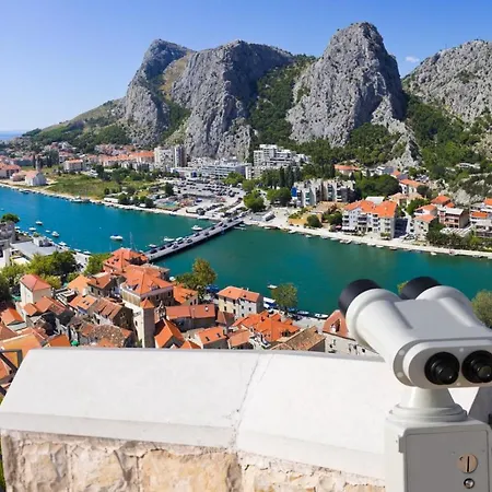 Villa Omis *