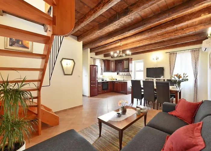 بيت للعطل Villa Omis