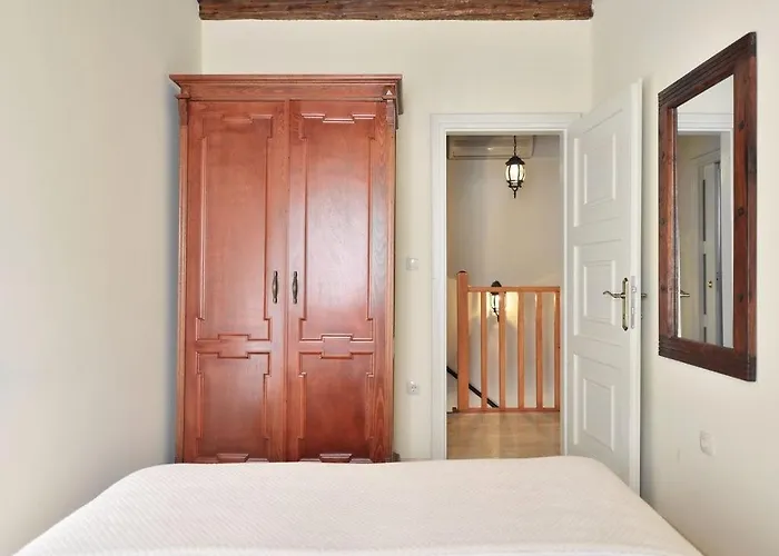 Villa Omis 오미스