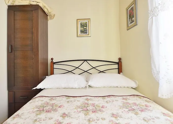 Villa Omis 오미스